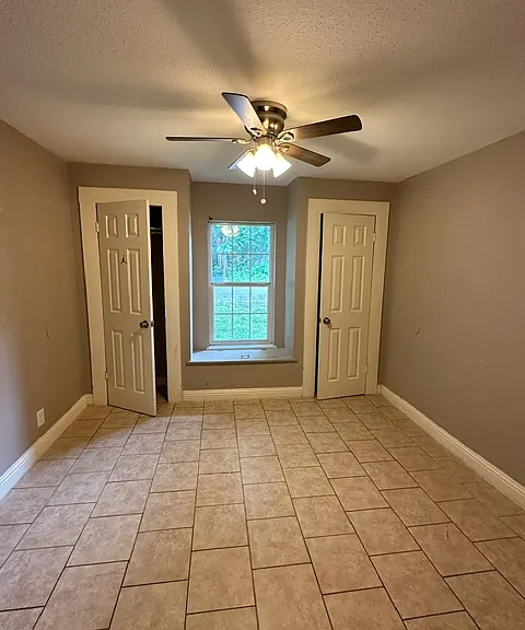 819 W Mims St — Photo 3