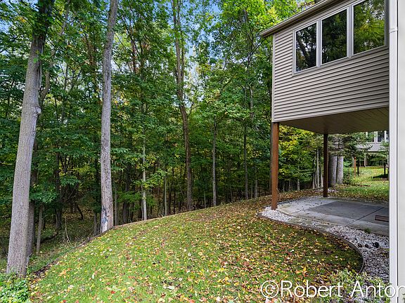 5th image of 1913 Oakleigh Woods Dr NW