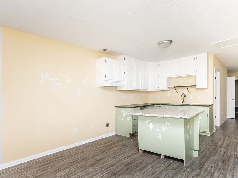 1722 Gallagher St — Photo 9