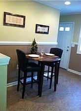 5th image of 709 Loretta St