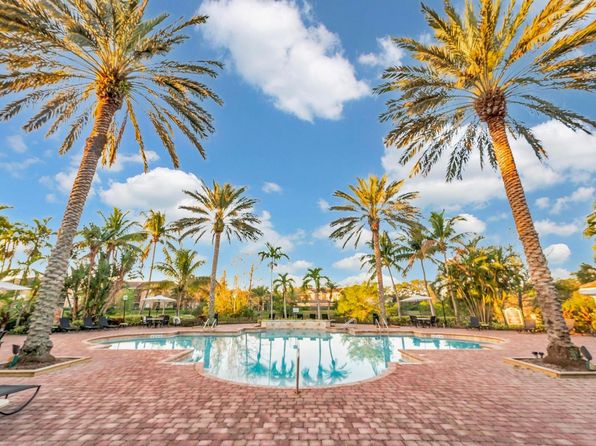 3742 NW Mediterranean Ln #307