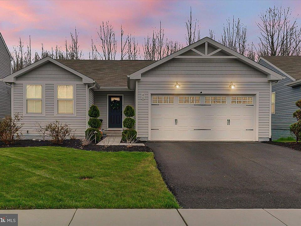 1st image of 86 Goldspire Dr