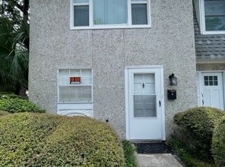440 Park Ave APT Q, Saint Simons Island, GA 31522