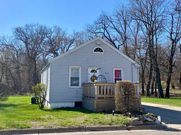 624 Pleasant Ave, Michigan City, IN 46360