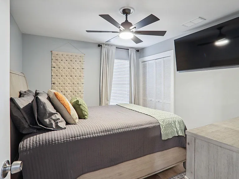 1406 Cartecay Dr — Photo 11