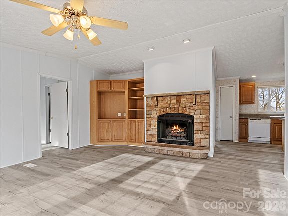 5th image of 238 Cherry Holw