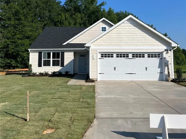 110 Wagners Way, West Point, VA 23181