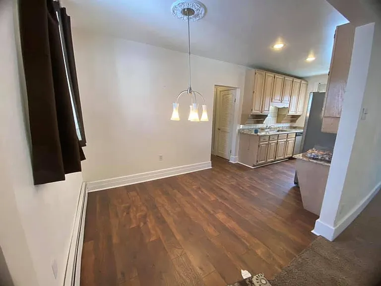 27509 Long St — Photo 11