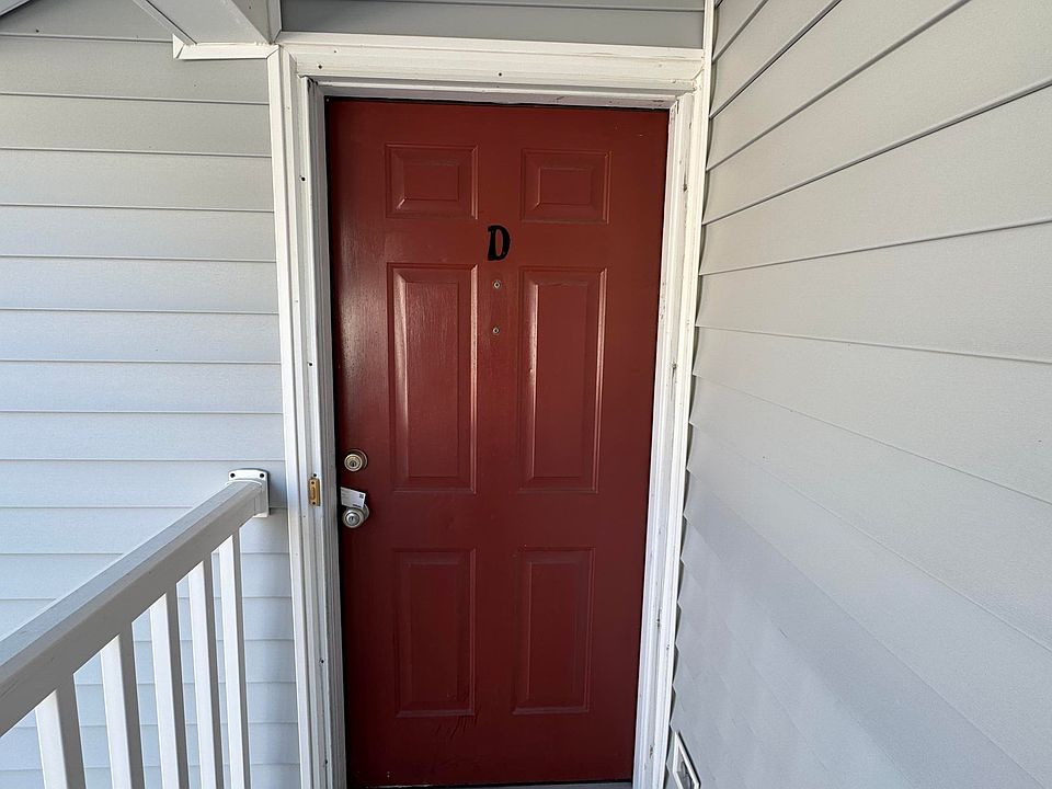 1st image of 116 W Victoria Ct APT D