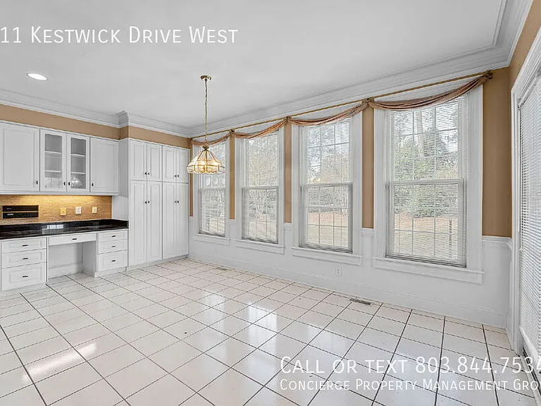 211 Kestwick Dr W — Photo 17