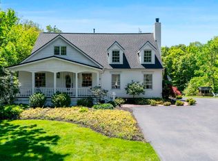 7399 Pettibone Rd, Chagrin Falls, OH 44023