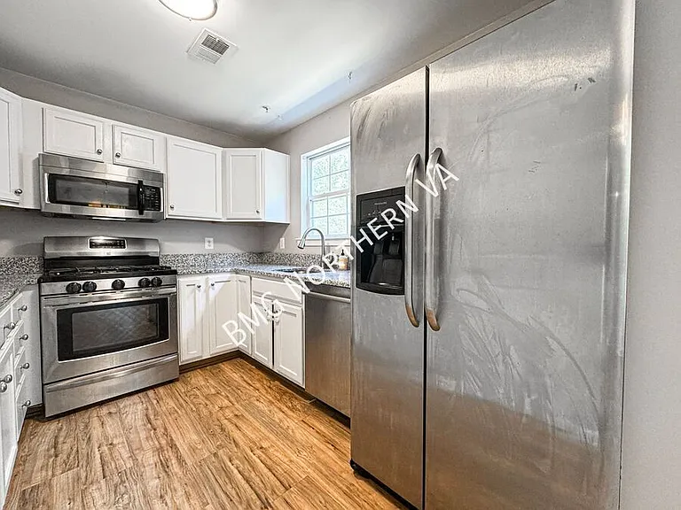 635 Constellation Sq SE #G — Photo 8