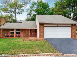 131 Hopeland Ln, Sterling, VA 20164