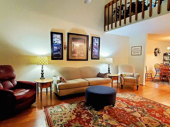 2nd image of 419 Applegrove Dr