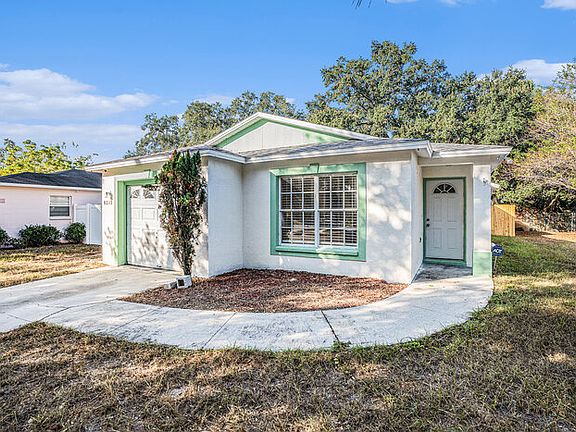 2nd image of 8512 Lazy River Dr