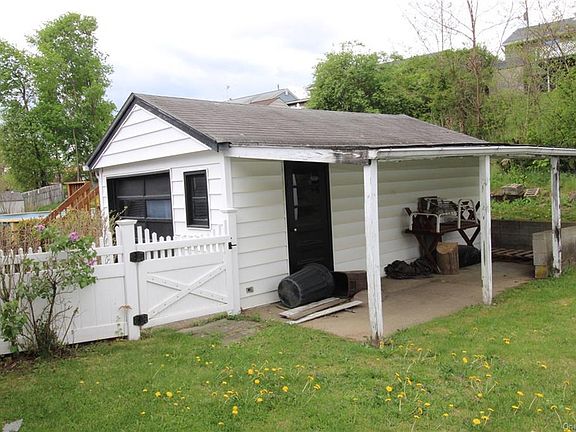 4th image of 35 Flemming Dr
