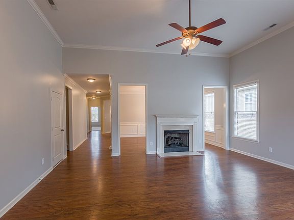 4th image of 2915 Magnolia Park Dr
