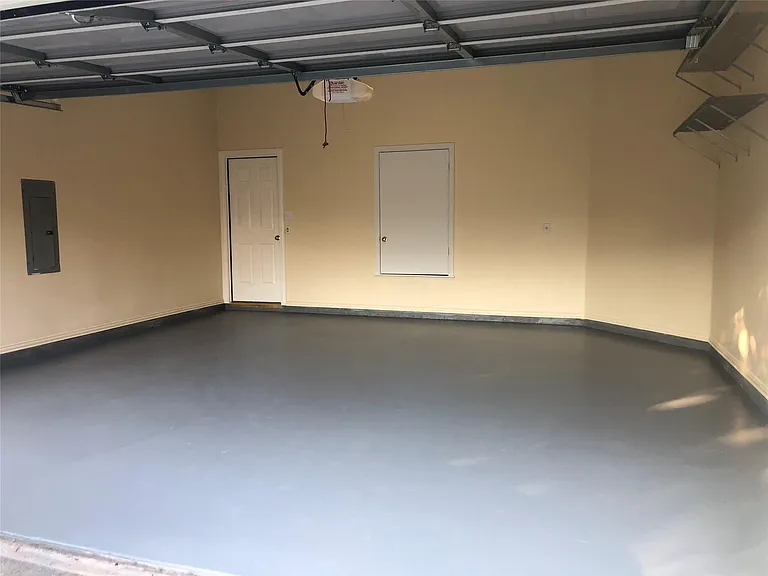 3828 Elgin Dr — Photo 17