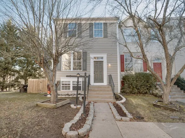 301 Knollwood Ct, Stafford, VA 22554