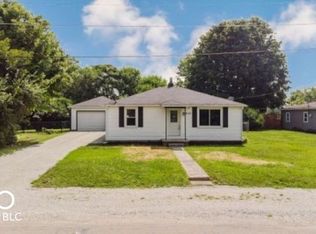 210 N 1st St, Springport, IN 47386