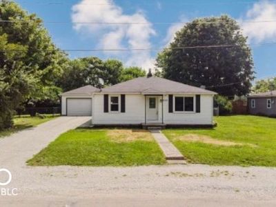 210 N 1st St, Springport, IN, 47386