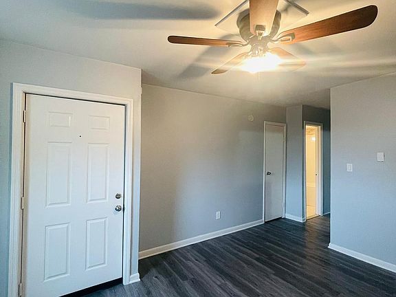 2nd image of 136 Hamilton St #1