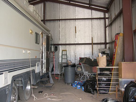 5th image of 5 Leslie Ct