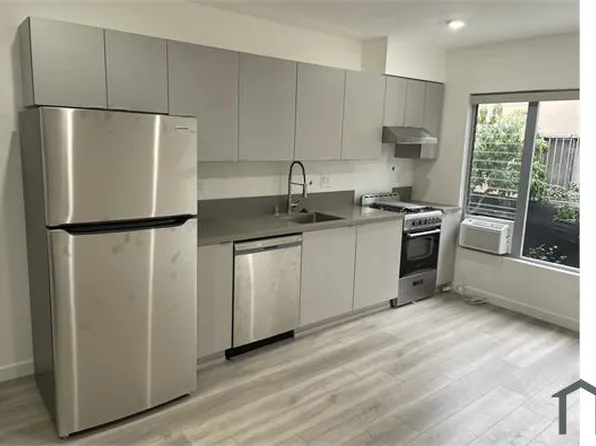 318 S Mariposa Ave, Los Angeles, CA 90020