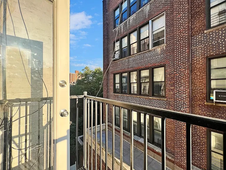 50 E 3rd St #4C — Photo 3