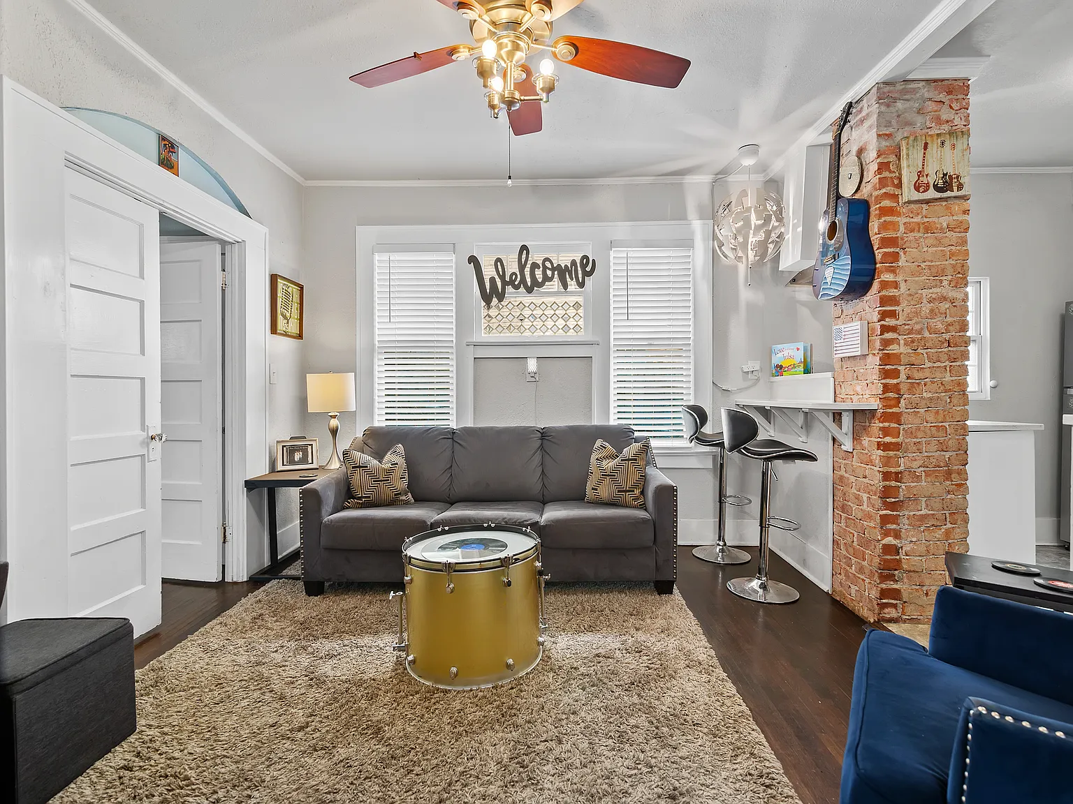 3 bed, 1100 sqft, $1,500 — Photo 3