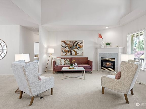 4th image of 1804 26th Street Ct NW