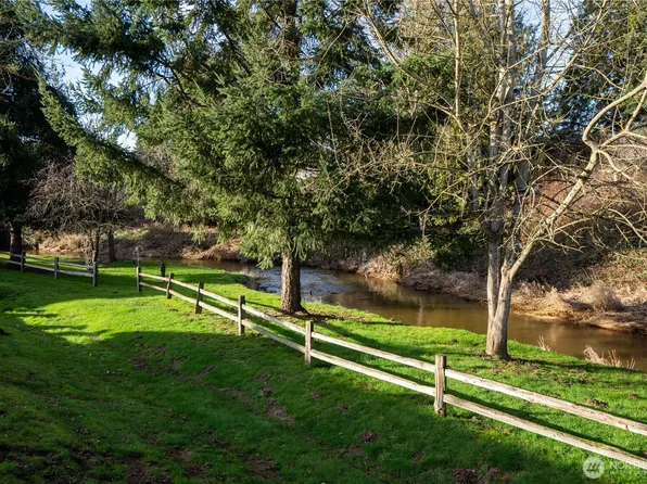 1656 Liberty Street #101, Lynden, WA 98264