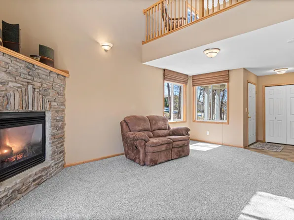 1005 Sibley St, Hastings, MN 55033