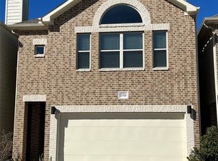 11514 Main Elm Dr, Houston, TX 77025