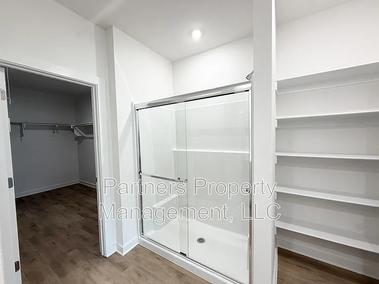 537 S Neon Ave — Photo 11
