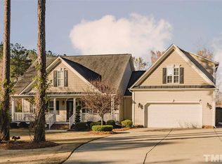 286 Cameron Dr, Raleigh, NC 27603