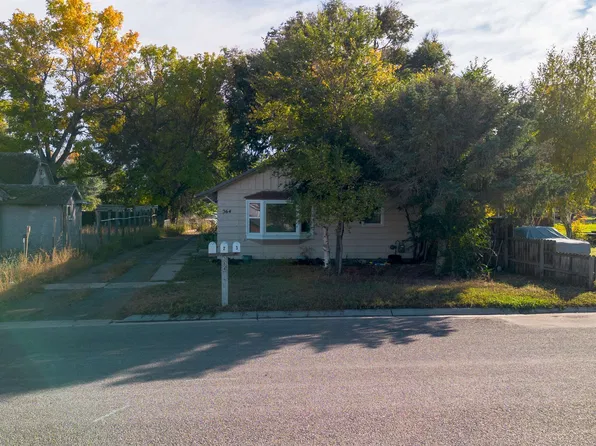 364 W 3rd St APT 1, Lovell, WY 82431
