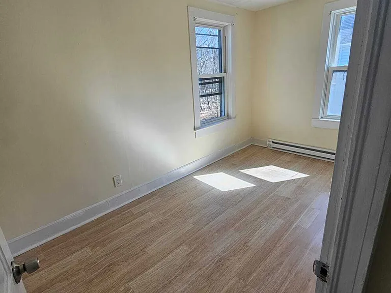 11 Ann St — Photo 14