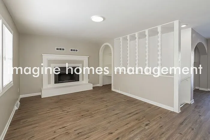 5104 NE 57th Ter — Photo 4