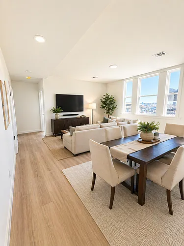 320 Central Ave #4L Photo 1