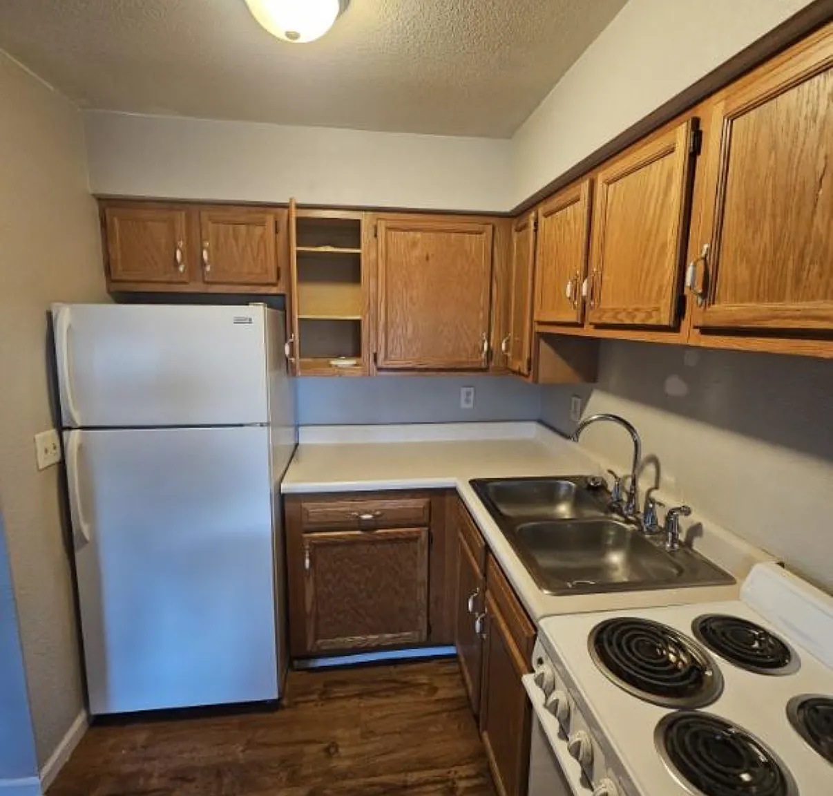 1 bed, 600 sqft, $650 — Photo 2