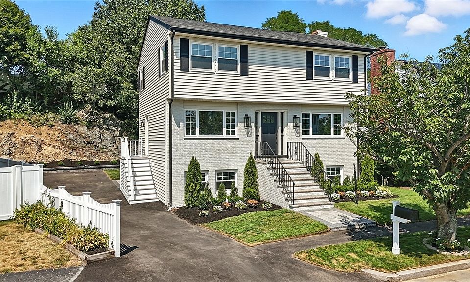 1st image of 16 Mammola Way