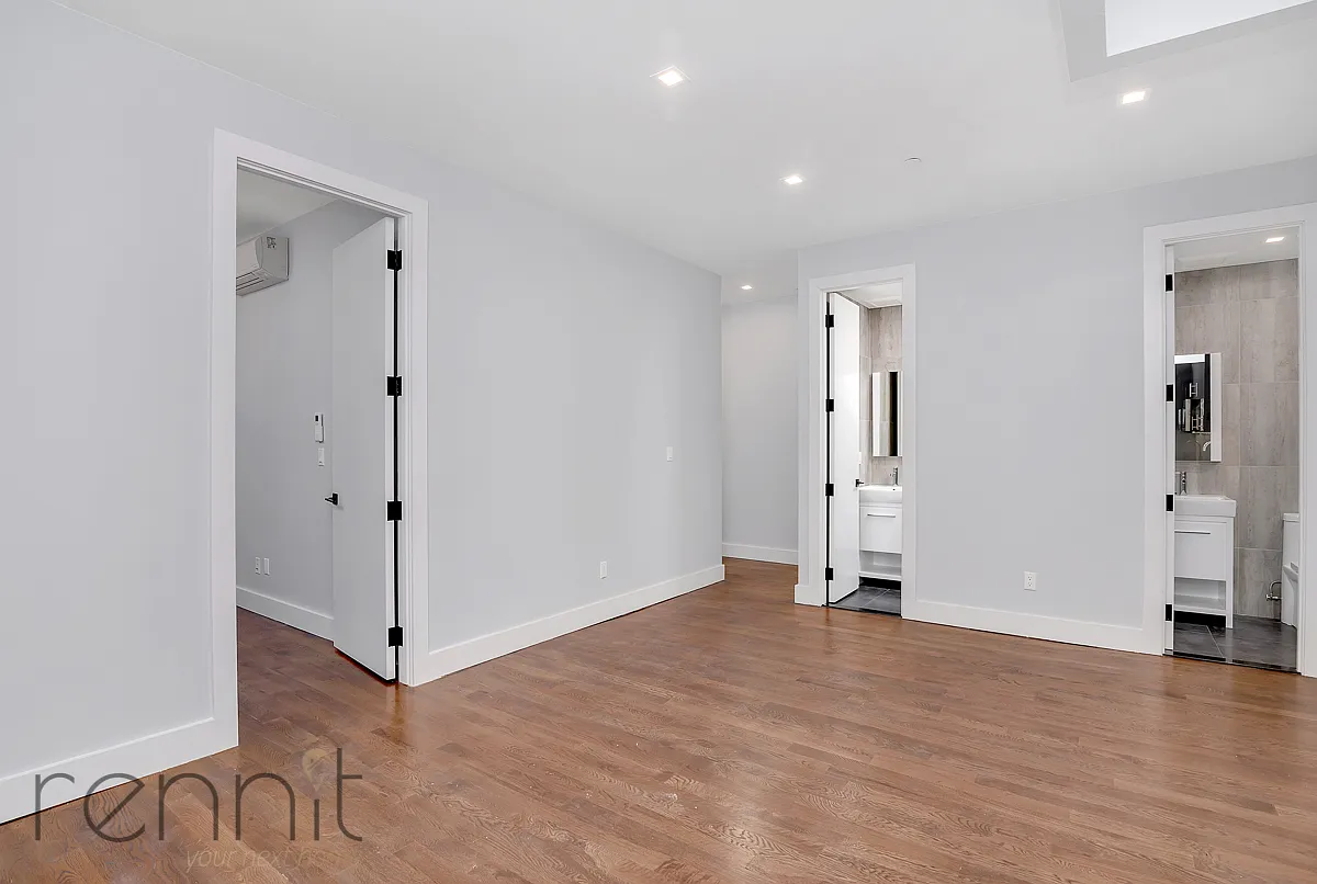 Building Photo - 311 Wilson Ave #3B