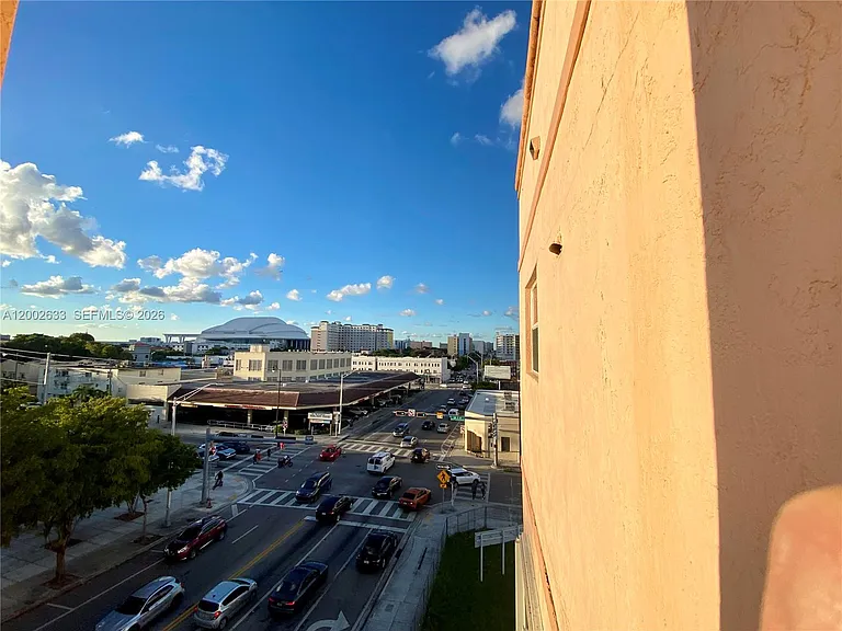 199 SW 12th Ave #501-C — Photo 34
