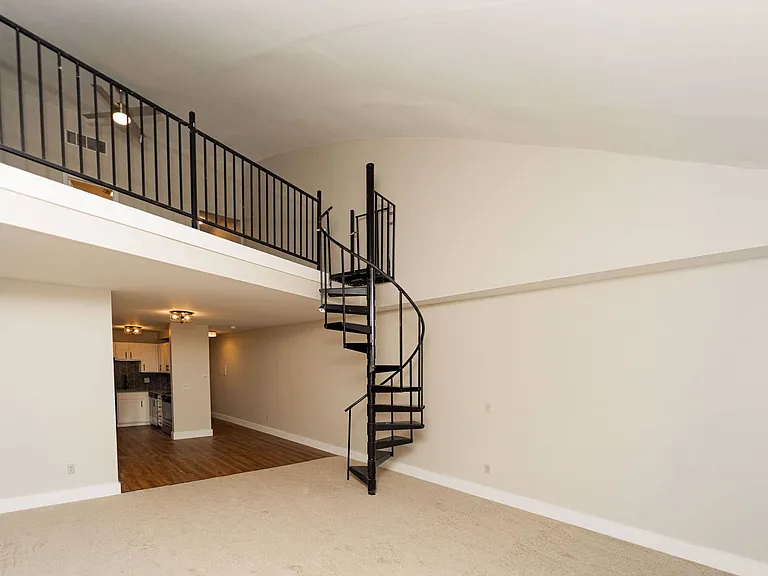 509 Main St #28 — Photo 6