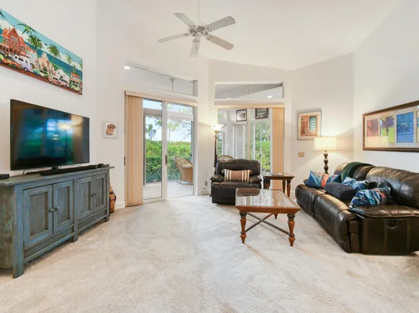 2201 NW Seagrass Drive, Palm City, FL 34990