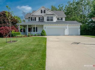 1971 Leisure Blvd, Holland, MI 49424