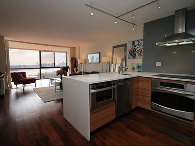 380 Mountain Rd APT 2108, Union City, NJ, 07087