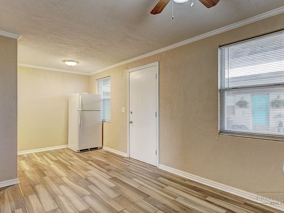 2nd image of 3131 N May Ave #2
