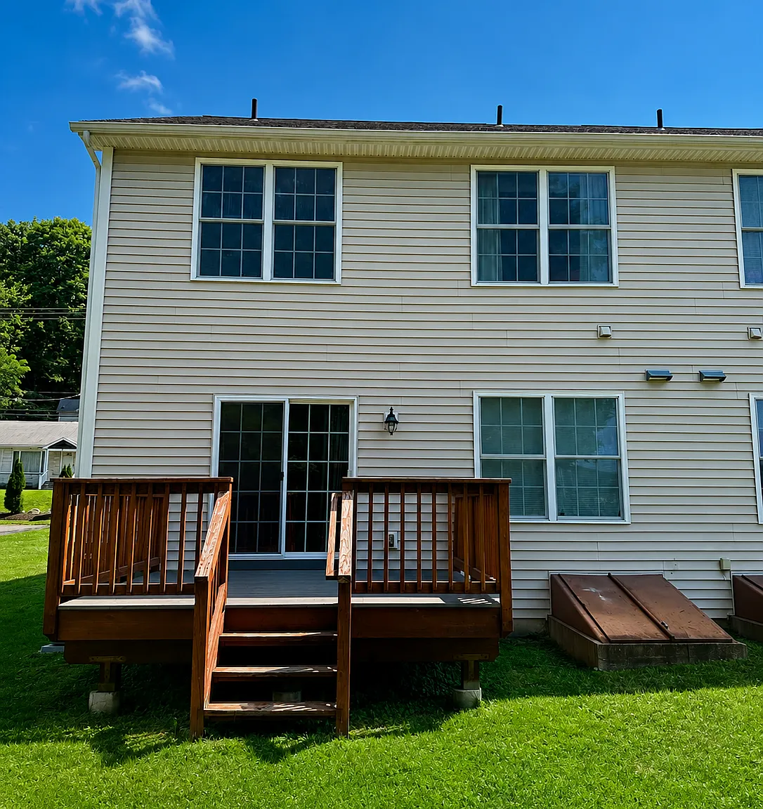 3 bed, 1.5 bath, 1800 sqft, $3,495 — Photo 2